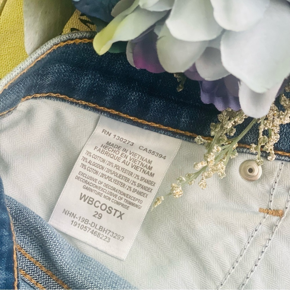 Wrangler Vintage-Inspired Frayed Cut-Off High Waist Denim Jean Shorts, Size 29 - Picture 8 of 8